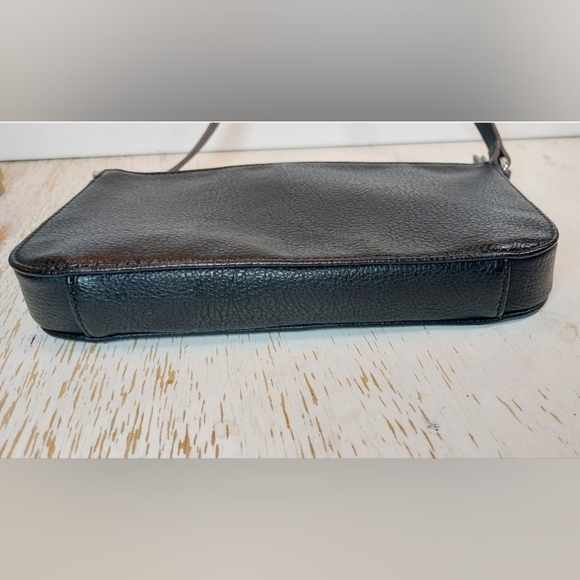 Worthington Woman Mini Purse/Wristlet Vegan Pebbled Leather Wear it Two Ways Bag - Picture 6 of 10